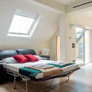  Apartment The Rent - Attic With Terrace In Downtown Italy