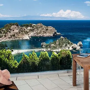 isola-bella.taorminaitalyhotels.com/